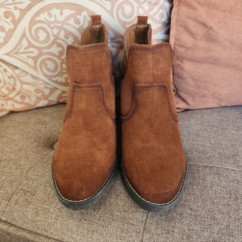 Sonoma Suede Ankle Booties Slit Side Open Ankle BOHO "woodcut whiskey" Size 10 - Picture 2 of 7